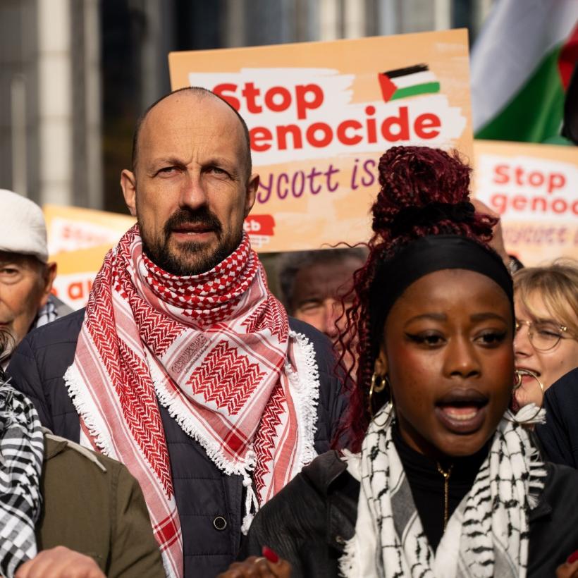 Marc Botenga lors d'une manifestation de soutien à la Palestine à bruxelles. (Photo Solidaire)