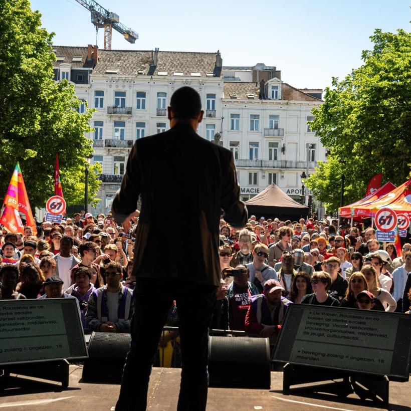 Raoul Hedebouw tijdens zijn 1 meitoespraak in Brussel op 1 mei 2026