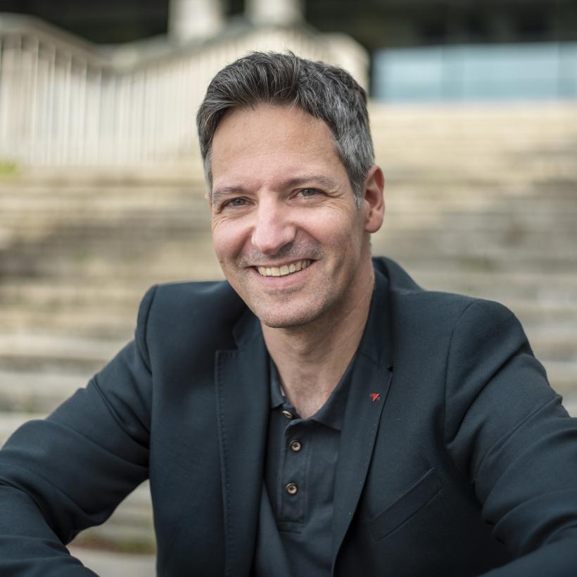 Portret van Kim De Witte.