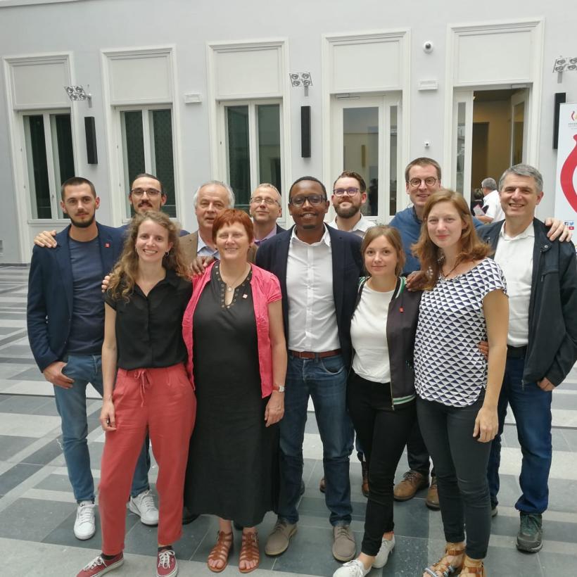 13 élus du PTB siégeront à la Fédération Wallonie-Bruxelles : « Nous venons du monde du travail et nous y resterons »