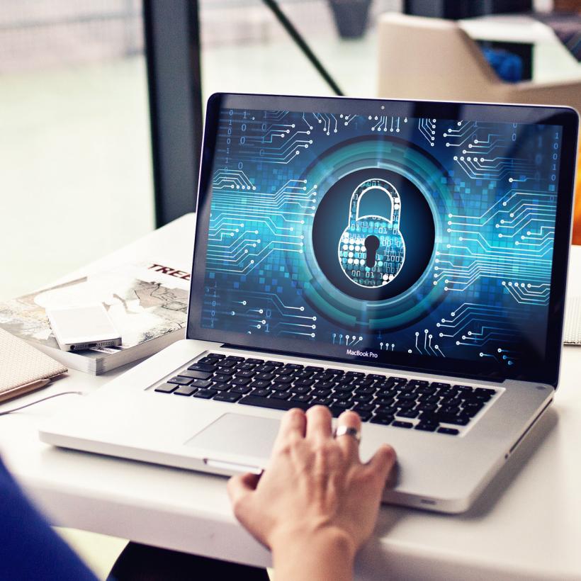 Le PTB demande que le SPF Finances arrête de se soumettre à Microsoft et protège la vie privée