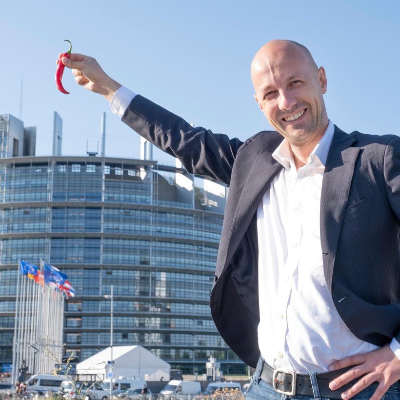 Hausse des factures : le PTB veut couper le salaire de Charles Michel