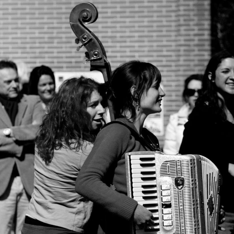 Le PTB veut soutenir les musicien.ne.s en augmentant leur diffusion sur les radios du service public