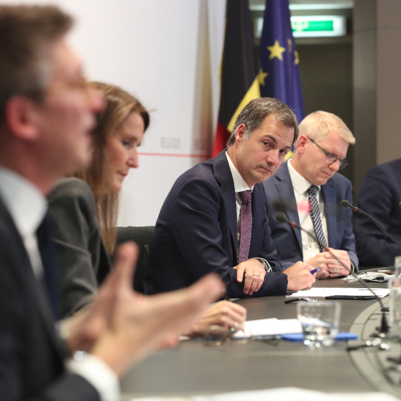 L’hiver froid de la Vivaldi : rien contre l’explosion des factures d'énergie, chasse aux malades de longue durée