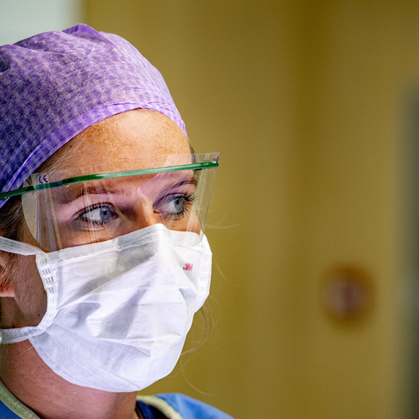 Coronavirus : le nouveau gouvernement est-il capable d'inverser la vapeur ?