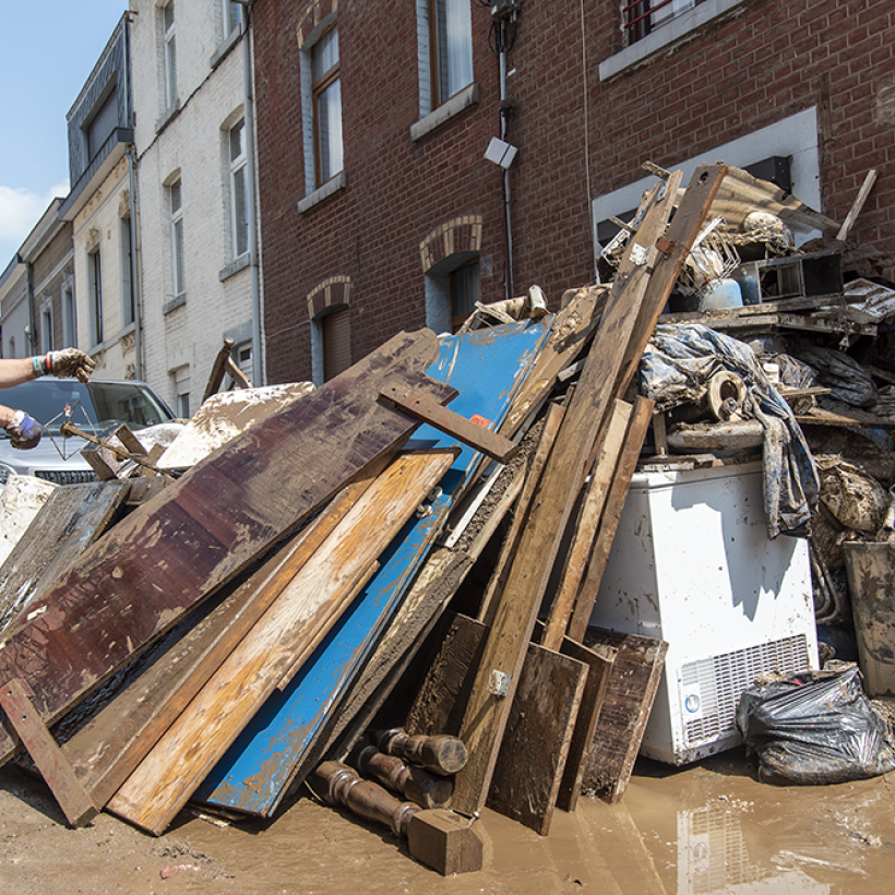 Les assurances engrangent des profits malgré les inondations : le PTB veut les faire payer pour créer un fonds pour les sinistrés