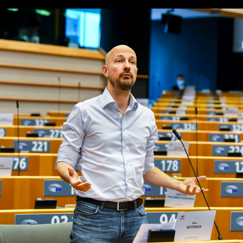 Contrat sur le vaccin : Le PTB se réjouit de la publication, mais s’inquiète du contenu