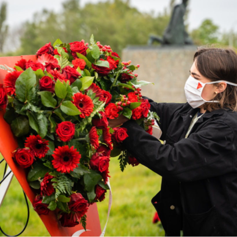 Amina Vandenheuvel (Redfox) à Breendonk le 8 mai : « Nous sommes assis sur les épaules de géants »
