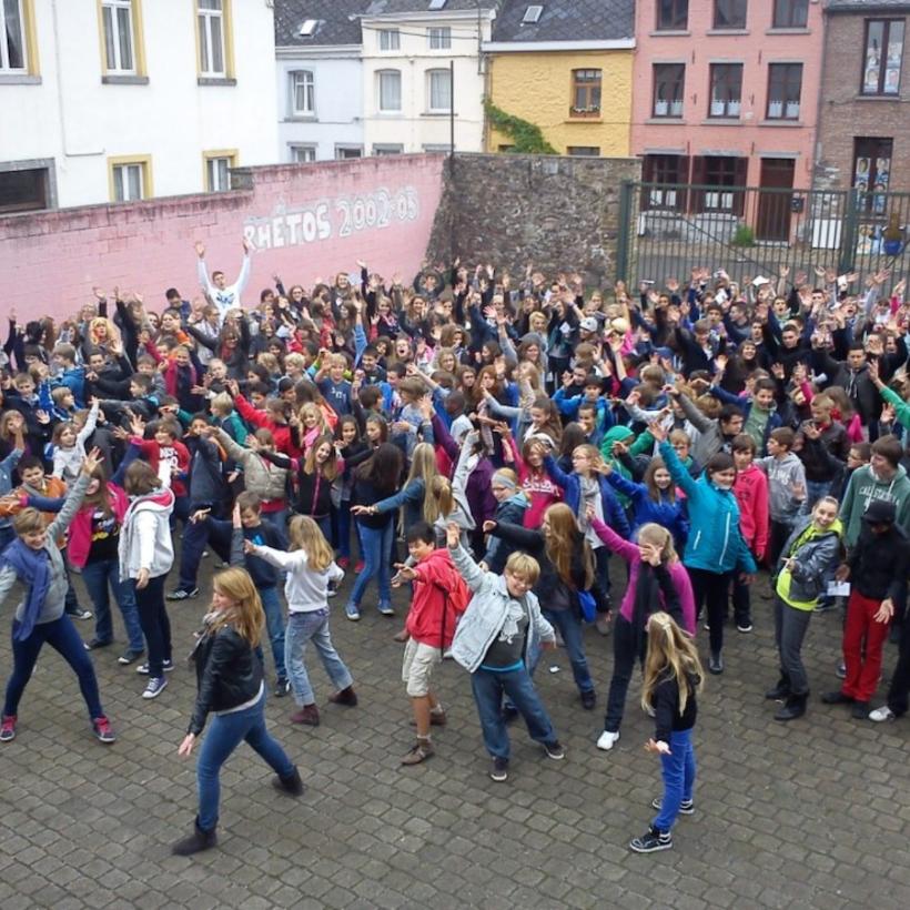 Enseignement : les partis traditionnels augmentent la concurrence