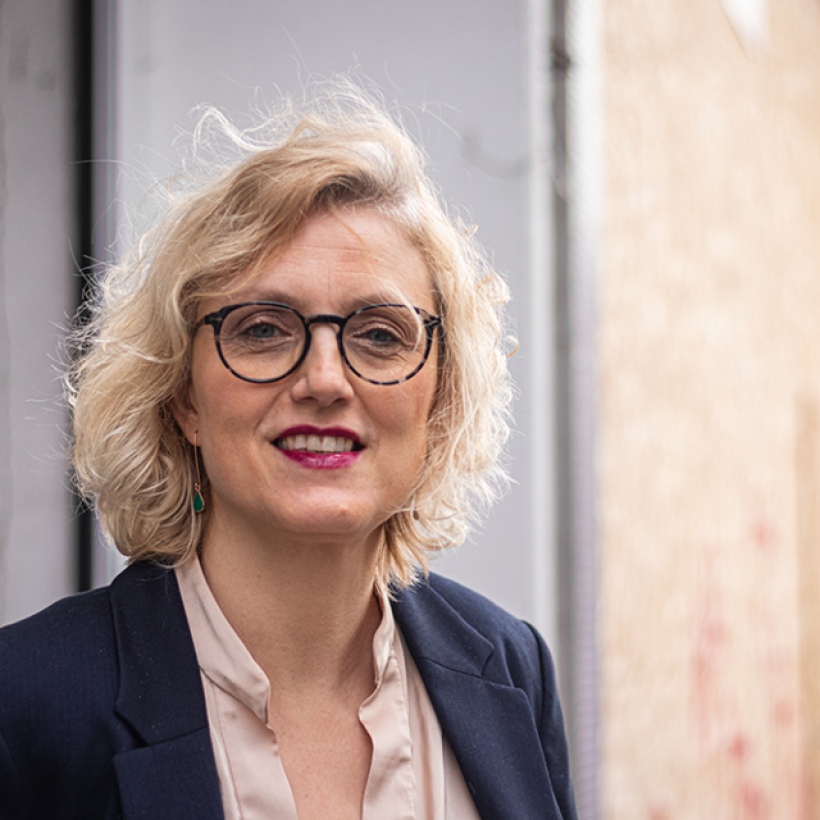 Sofie Merckx (PTB) : « La fermeture des maternités est le symbole d'une réforme qui rate sa cible »