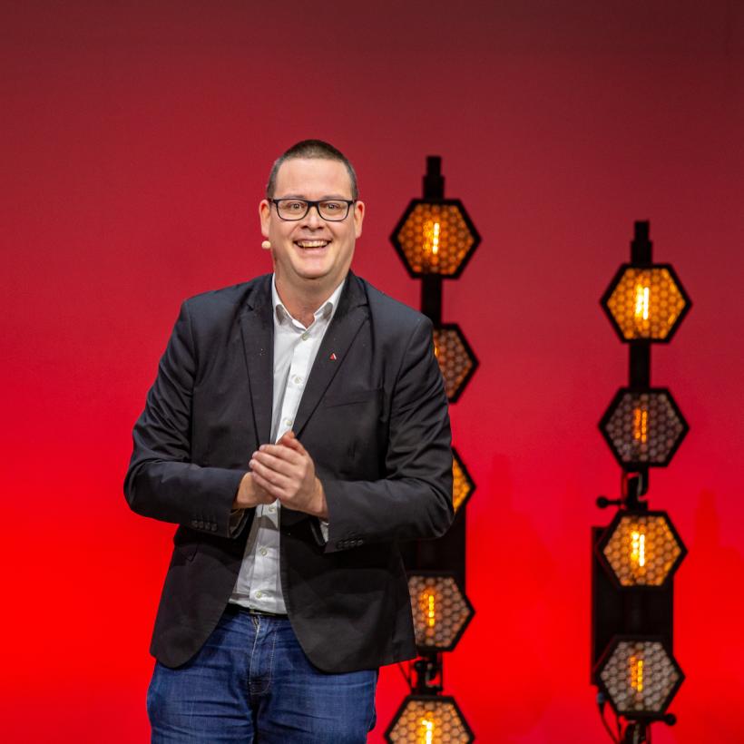 Raoul Hedebouw : « Renforçons l’unité et les combats de la classe travailleuse face à ceux qui veulent nous diviser »