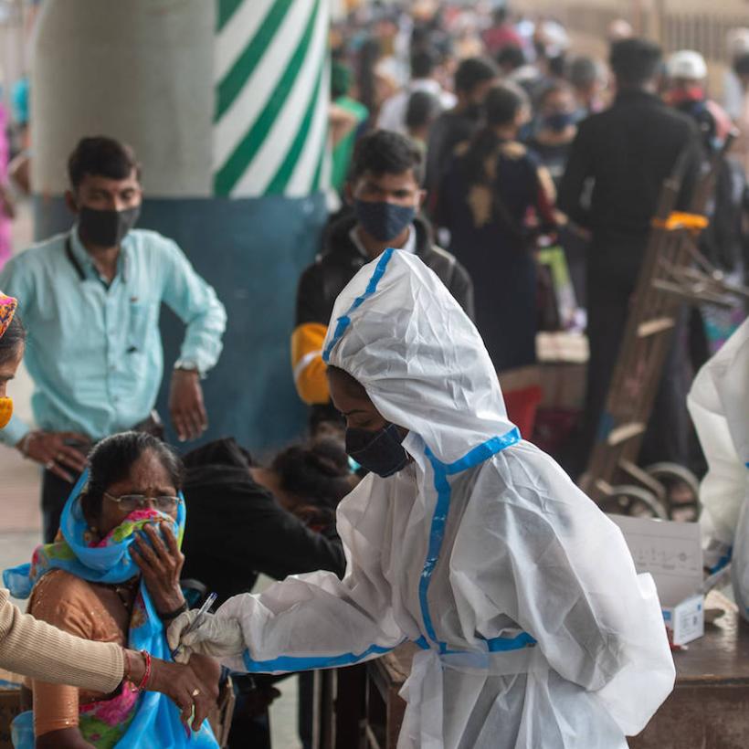 Solidarité concrète avec le peuple indien !