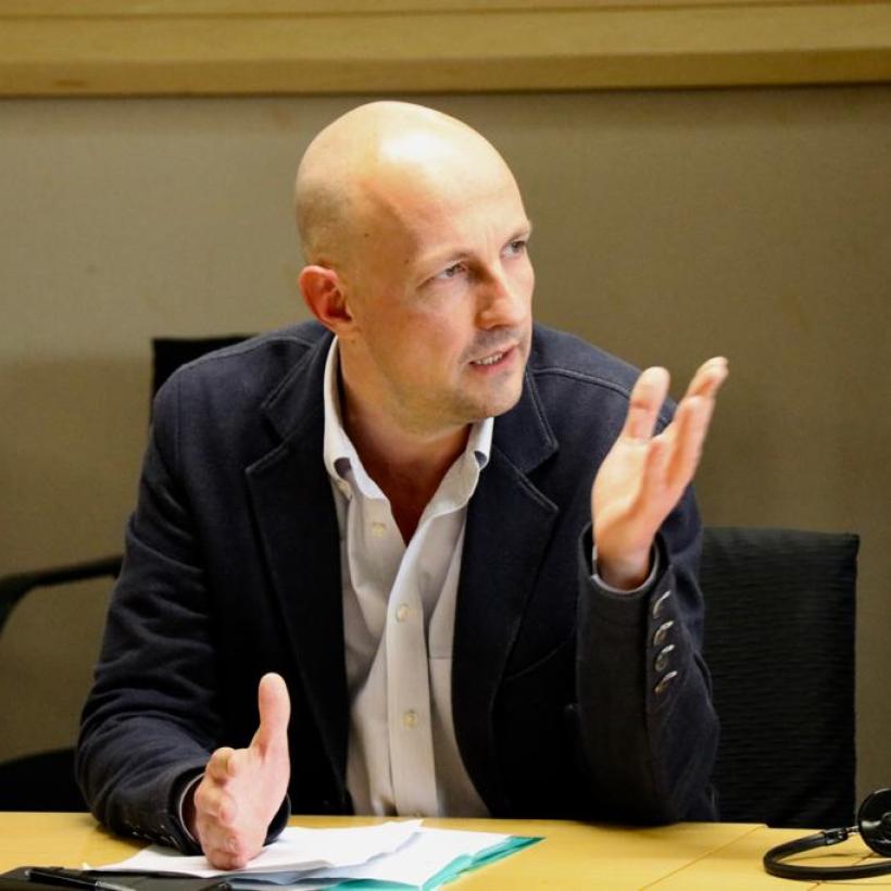 Vaccin contre le Covid-19 : la transparence s’éloigne toujours plus des contrats de Big Pharma