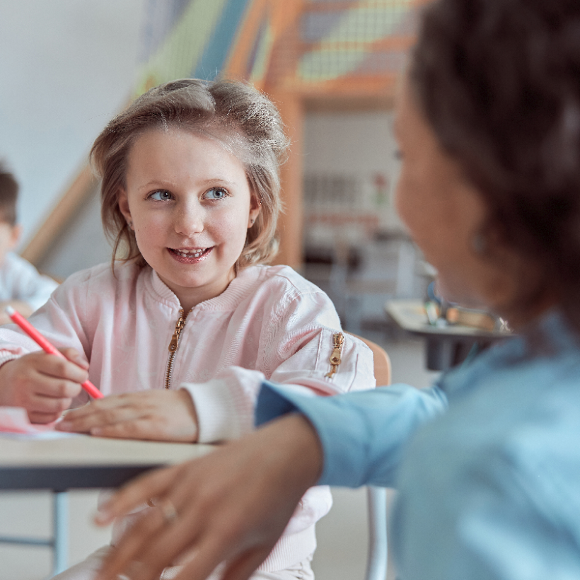 Le PTB demande l'engagement de 75 opérateurs Covid et l'installation de détecteurs de CO2 dans les classes
