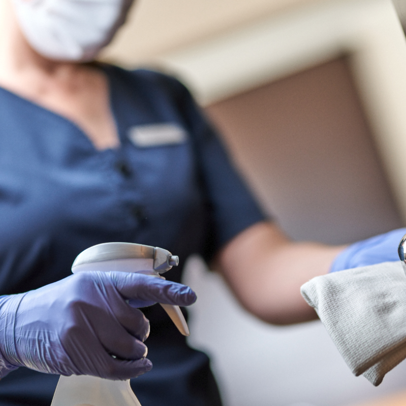 4 fois plus de travailleurs en congé sans solde dans les titres-services :  « Les grands patrons abusent pour éviter de payer les travailleuses »