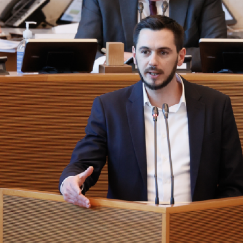 Julien Liradelfo au parlement wallon