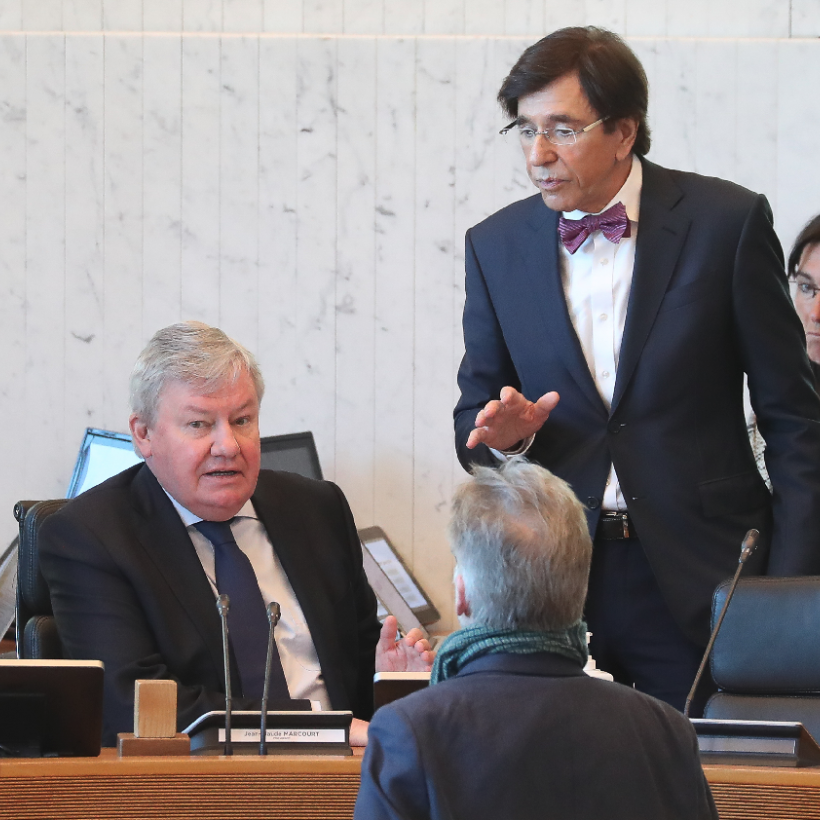 Scandale au Parlement wallon : la classe politique doit renoncer aux privilèges et à son goût du luxe