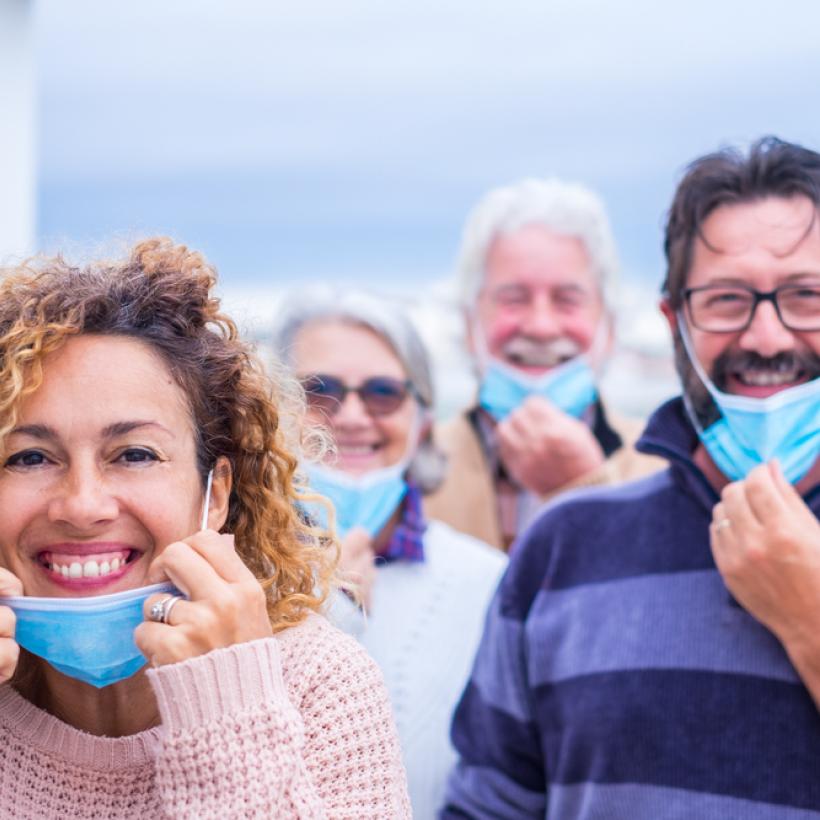 Le PTB lance avec 12 autres partis une pétition européenne pour l’accès au futur traitement contre le Covid-19