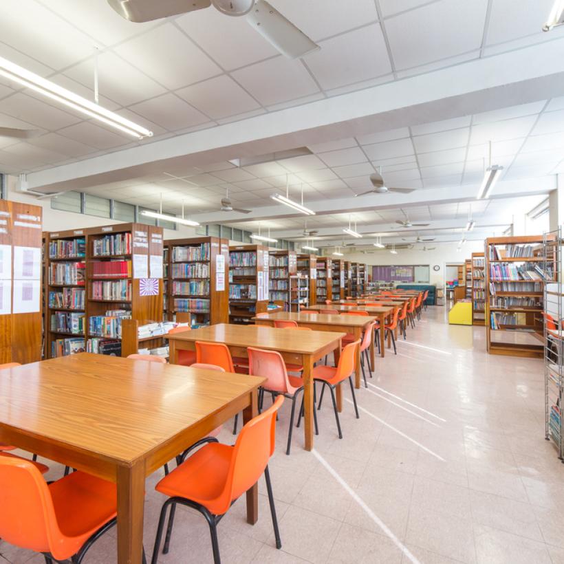 La ministre Glatigny doit garantir à chaque étudiant une place pour son blocus