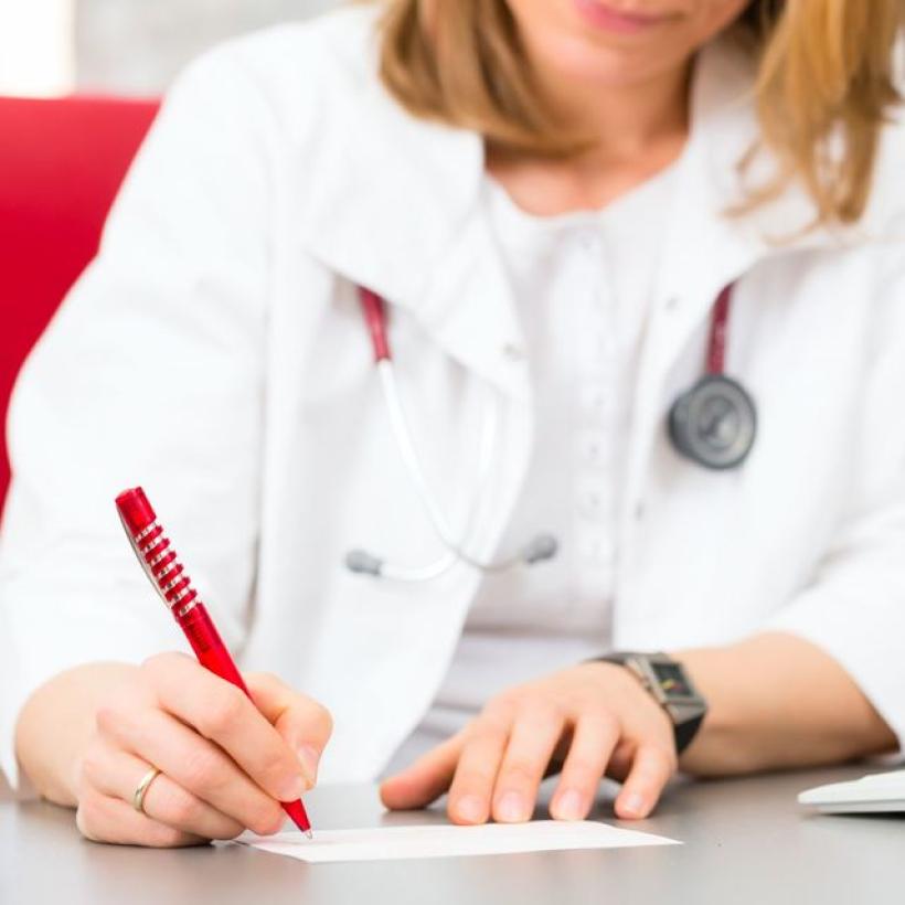 « Supprimons les certificats médicaux et laissons nos médecins s'occuper des patients atteints du coronavirus »