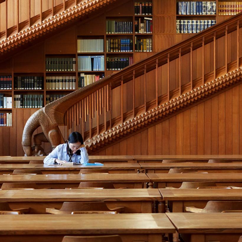 Enseignement supérieur : non à la réforme de la ministre Glatigny qui revient à exclure les étudiants en difficulté