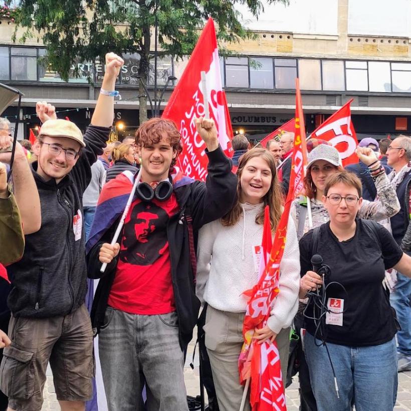 Franse jongeren die actievoeren, in beeld met een delegatie van de PVDA