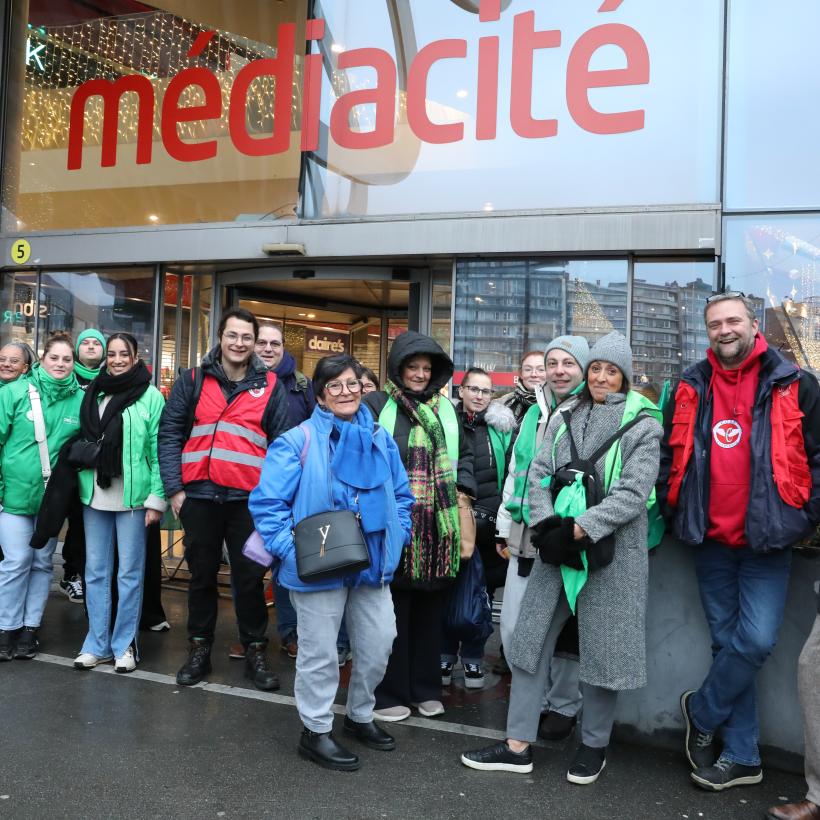 Photo de groupe à la médiacité à Liège