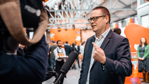 Raoul Hedebouw : « À Zelzate et Borgerhout, nous montrons qu’une autre politique est possible » 