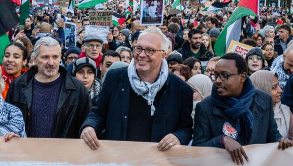 Peter Mertens lors d'une manifestation en soutien au peuple palestinien
