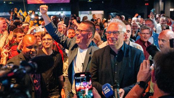 Raoul Hedebouw en Peter Mertens.