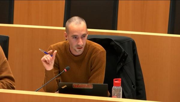 Robin Tonniau in de Kamercommissie