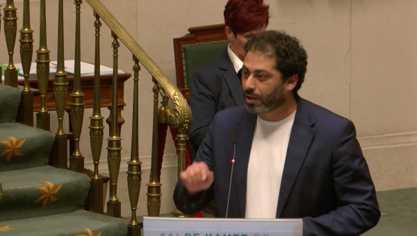 Nabil Boukili tijdens zijn tussenkomst in de Kamer