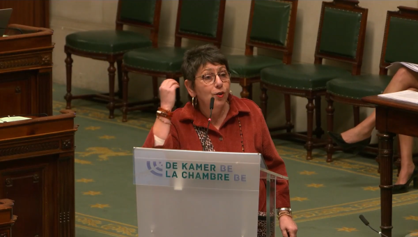Nadia Moscufo intervient à la Chambre.